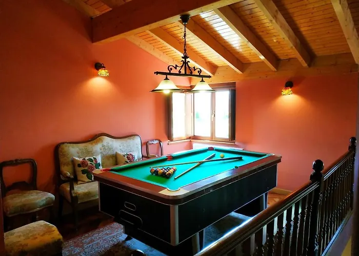 Cuarenta Y Ocho Luces Casa de Campo