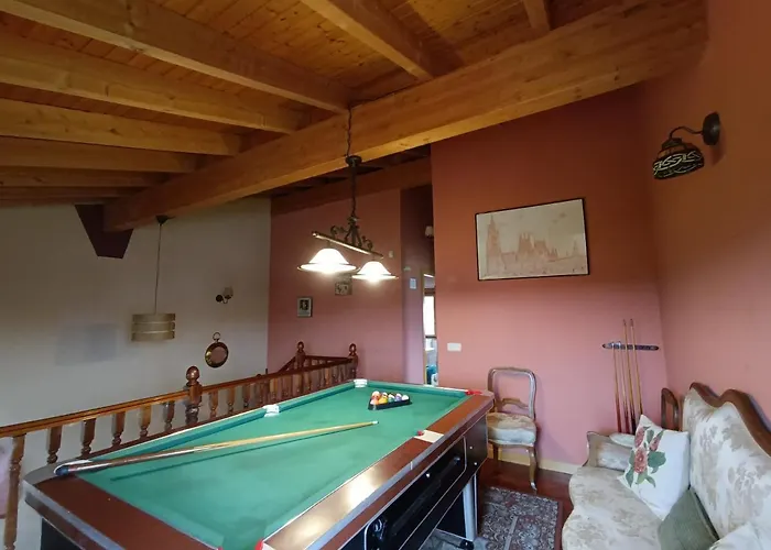 Cuarenta Y Ocho Luces Casa de Campo